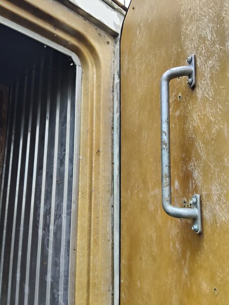 Vand remorca vagon izoterm,